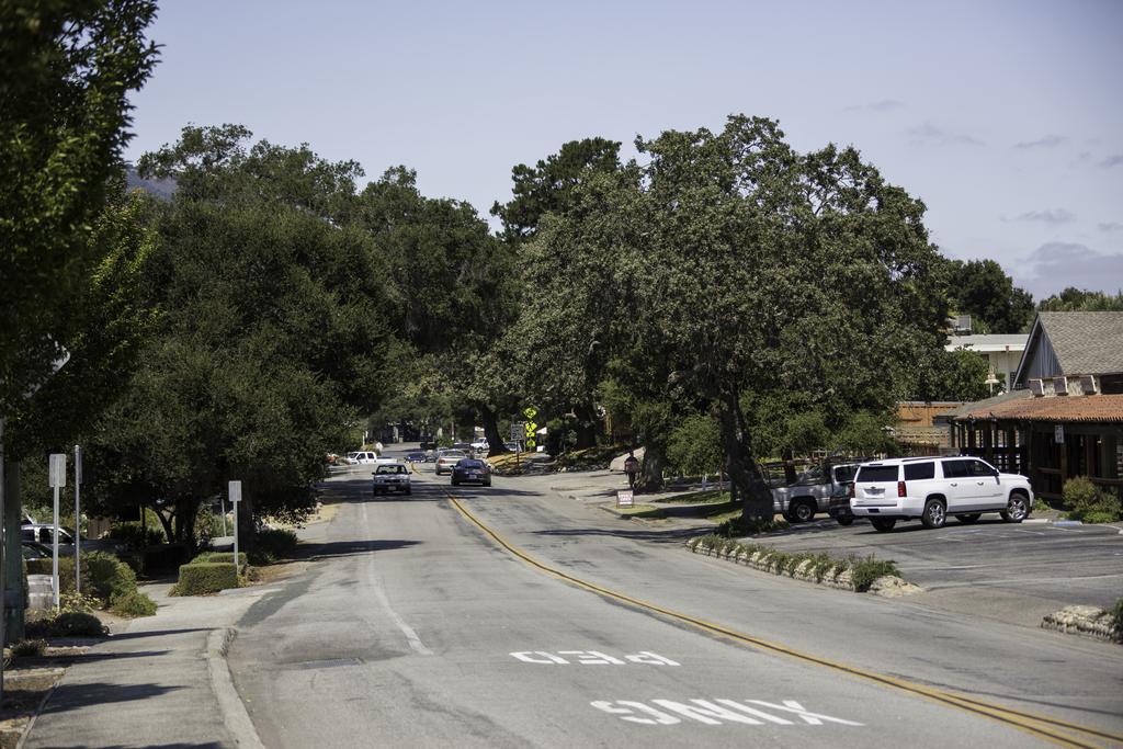 The Blue Sky Lodge Carmel Valley Bagian luar foto