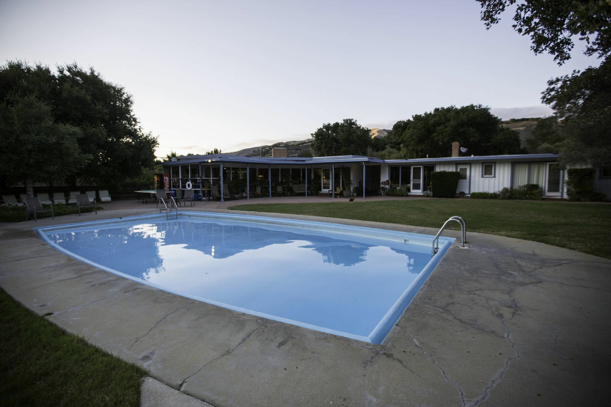 The Blue Sky Lodge Carmel Valley Bagian luar foto